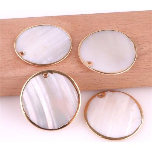 10pcs 100% Gold Side Natural Mirror Shell Flat Round Shape Freshwater Shell Charms Jewelry Beads 23205