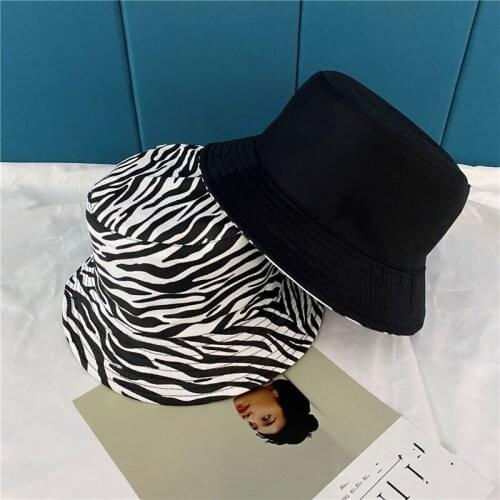 Autumn Winter Unisex Double-sided Wear Zebra Pattern Bucket Hat Fishing Outdoor Cap Vintage Women Sunscreen Hat Street Headwear