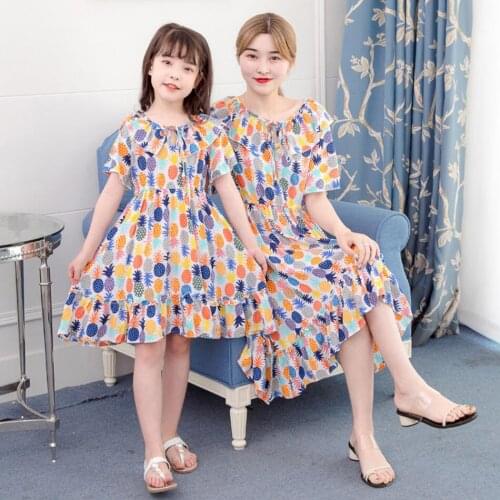 Daisy Print Mother Daughter Dresses Summer Short Sleeve Beach Chiffon Dress Women Girls Family Matching Outfits Family Clothes