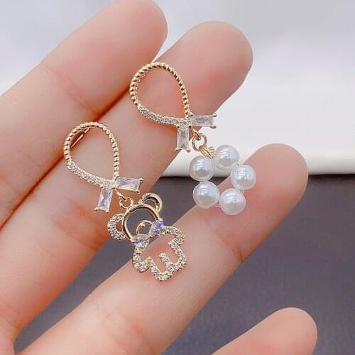 2021 New Fashion Zircon Classic Pearl Earrings for Women Elegant Gold Color Cute Bear Dangle Earrings Ear Wedding Jewelry Gift