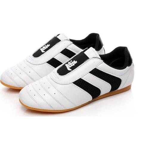 2021 New Breathable Soft Rubber Soles Taekwondo Shoes for Men Women International Taekwondo Association designated shoes