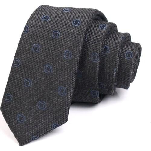 Mens Slim Tie High Quality Grey 6CM Skinny Ties for Men Business Suit Necktie Great For Party Wedding Work With Gift Box