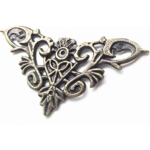 8Pcs 46*46*65mm Box Corners Brackets furniture Decorative Corner For Triangle