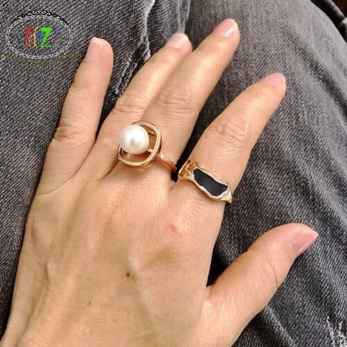 F.J4Z New Hot Pearl Rings Fashion Minimalist Hand Jewelry Hollow Geo Simulated Pearl Top Finger Rings Accessories Dropship