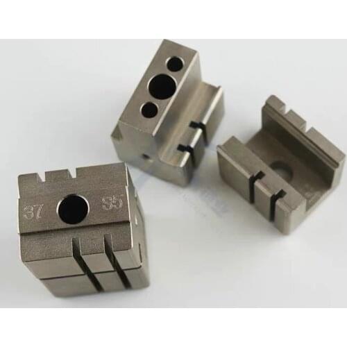 Clamp for WENXING 218G Q27 219A 283D 201D 100F Horizontal Key Cutting Machines Original Chuck[one pair]