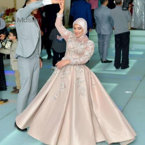 Arabic Champagne Muslim Evening Dresses With Beaded Lace Long Sleeve A Line Satin Prom Dress 2021 Dubai Turkey Evening Party