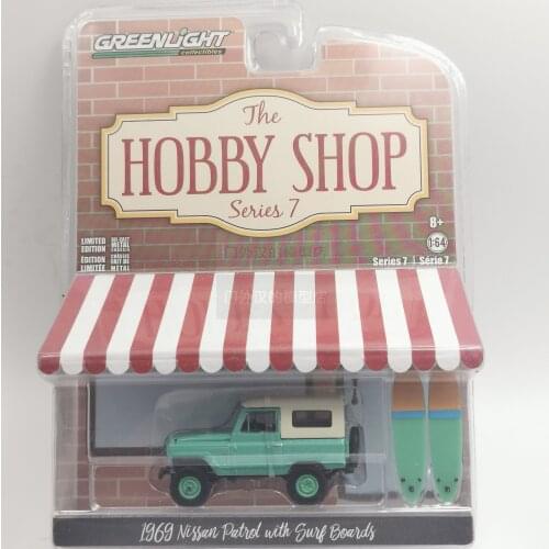 GreenLight 1:64 1969 NISSAN PATROL GREEN WITH 2 SURFBOARDS Alloy model car Metal toys for childen kids diecast gift