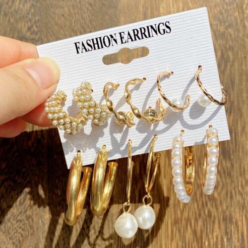 EN New Trendy Gold Metal Earrings Set For Women Fashion Geometric Pearl Circle Drop Earrings 2021 Trend Set of Earrings Jewelry