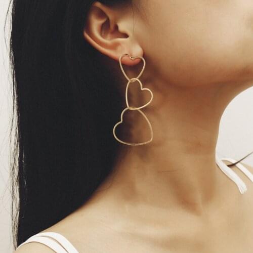 2021 Fashion New Summer Cute Colorful Love Golden Knot Earrings Womens Geometric Circle Simulation Pearl Earrings Boucle