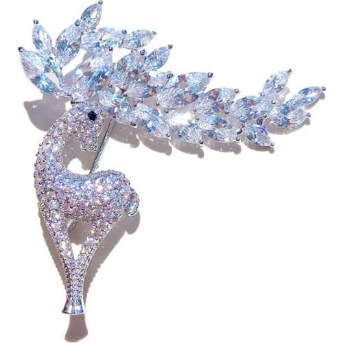 Crystal Zircon Deer Brooches Pins Corsage Fashion Women Rhinestones Animal Brooch Jewelry Gifts