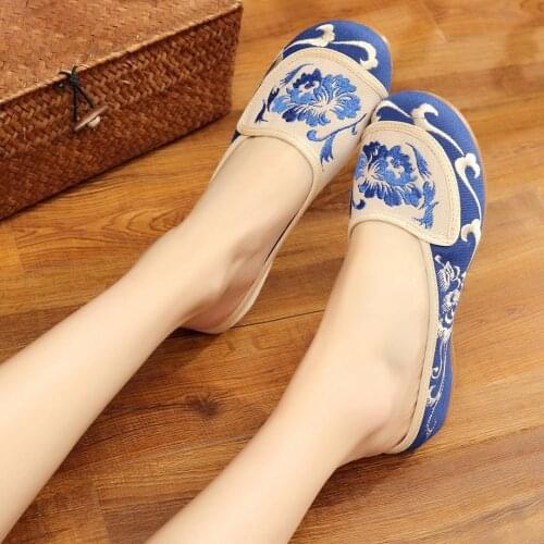 YourSeason Summer Ladies Cotton Fabric Shoes Old Peking Flat Mules Vintage Female Chinese Blue And White Embroidery Slippers