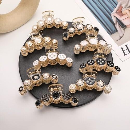 Girl Vintage Shark Pearl Hair Claw Women Geometric Hair Clamp Grab Hair Jaw Clip Grip Barrettes Korean Style Hairpin Accessories