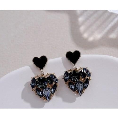 2021 New Arrival Trendy Grey Crystal Love Heart Dangle Earrings For Women Sweet Fashion Earrings Statement Jewelry Party Gifts