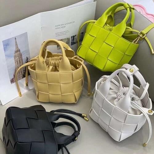 2021 Luxury Designer Small Bucket Bag For Female Weave Leather Womens Handbag Drawstring Shoulder Bags Crossbody Bag