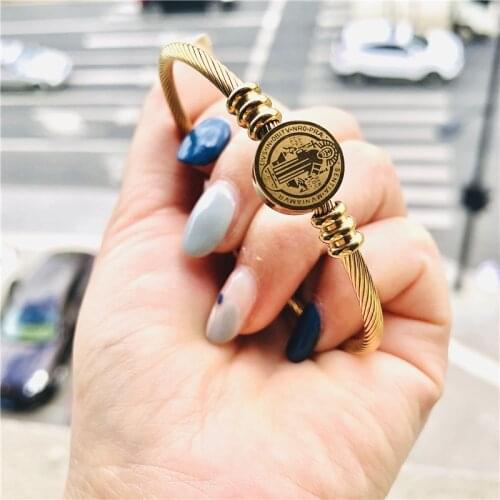 Feel style Golden Bracelets