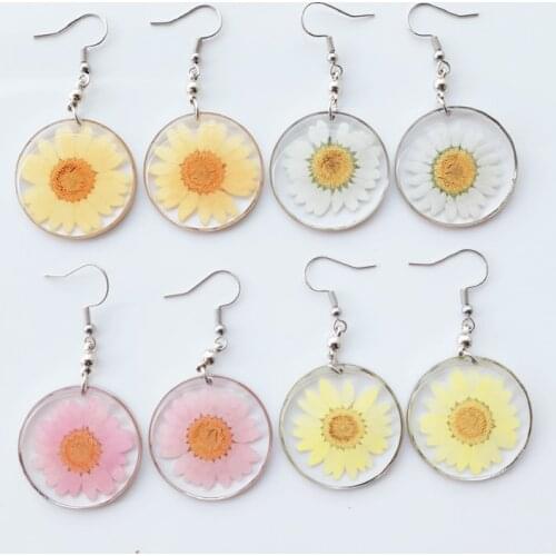 Drip Resin Dry Chrysanthemum Earrings Korean Version of The Small Daisy Earrings Womens Jewelry