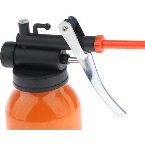 250ml Steel Hand Pump Oiler Lube Oil Spray Can W / Foldable Curved