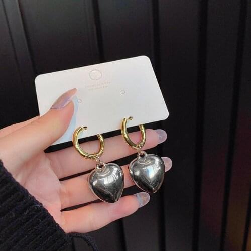 Metal Love Black Earrings Retro Fashion Simple Euramerican Style Exaggerated Personality Women Jewelry Accessories Get Married