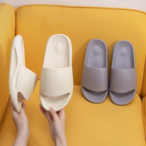 Japanese and Korean Beach Slippers Outdoor Slippers House Slippers Shoes for Men Indoor Slippers Mens Shoes House Slippers