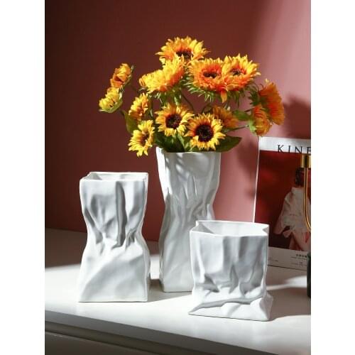 Nordic ceramic vase home decoration living room flower arrangement decoration dining table TV cabinet creative ceramic fold vase