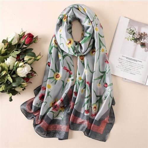 2019 new Korean fashion wild flower scarves female outside holiday silk scarf beach beach towel long scarf Oversized wild scarf