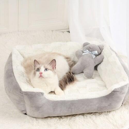 Soft and Comfortable Autumn and Winter Plush Warm Teddy Fardo deep sleep Cat Nest Dog Bed Sofa Type