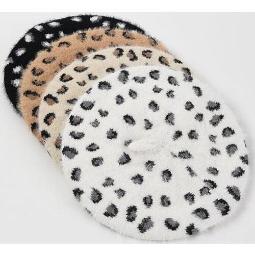 Hot Selling Hats For Women Autumn Winter Hats Portable Knitting Polyester Leopard Keep Warm Windproof Adult Cap Female Beret Hat