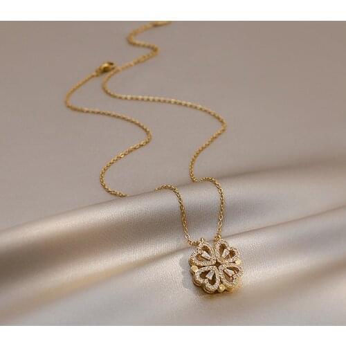 Korea New Design Fashion Jewelry Exquisite Copper Inlaid Zircon Love Pendant Necklace Elegant Women Sexy Clavicle Necklace