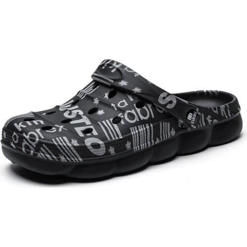 2021 Sandals Men Women Summer Hole Shoes Clogs New Girl Boy Lovers Home Garden Beach Outside Female Mules Flat Slippers