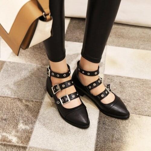 Pumps Spring and Autumn new style fashion Rome Buckle Single shoes Casual Low-heeled Womens shoes high 3.5cm plus size 34-43