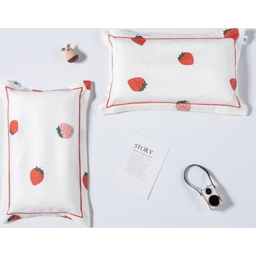 White Strawberry Print Decorative Pillows Case Soft Cotton Cushion Cover with 50x30cm 60x40cm Bedding Pillowcase Best Quality