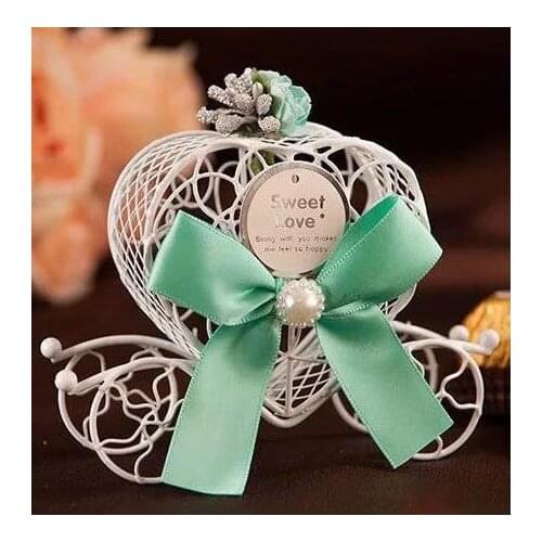 Metal White Carriage Candy Chocolate Box Girls Princesses Birthday Party Sweets Boxes Wedding Favours Decoration Xmas Gift Wrap