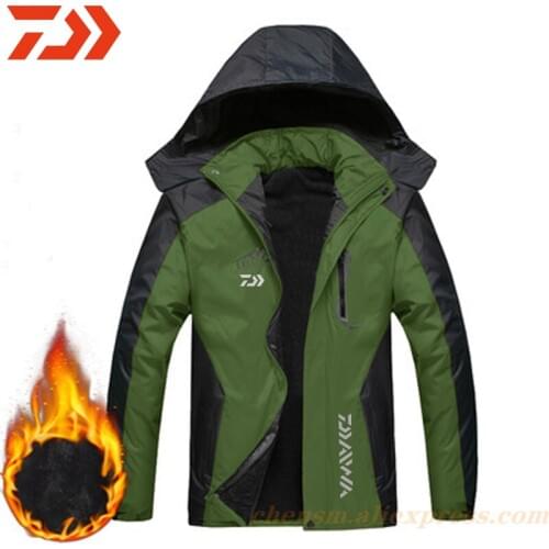 2020 Outdoor Daiwa Fishing Clothing For Men Autumn Winter Waterproof Warm Fishing Jackets Patchwork Hooded Mountaineering Suits