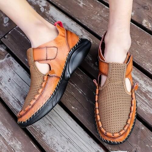 2021 Mens Handmade Genuine Leather Mesh Splicing Sandals Summer Classic Black Beach Sandals Fashion Casual Slippers Size 38-48