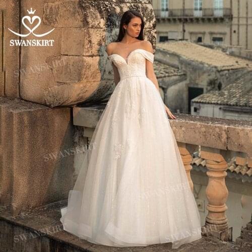 Sweetheart Wedding Dress Sleeveless Appliques A-Line Lace Up Bridal Gown Princess Swanskirt N313 Customized Vestido De Novia