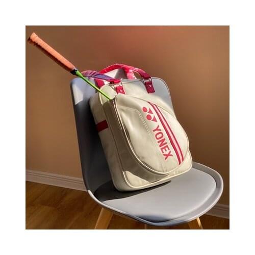 South Koreas spring and summer new badminton bag women will join hands with bill of lading shoulder racket bag sports bag