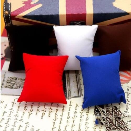 Wholesale Durable Velvet Pearl Bracelet Watch Display Pillows for Case Bangle Anklet Wristwatch Holder Jewelry Counter Organizer