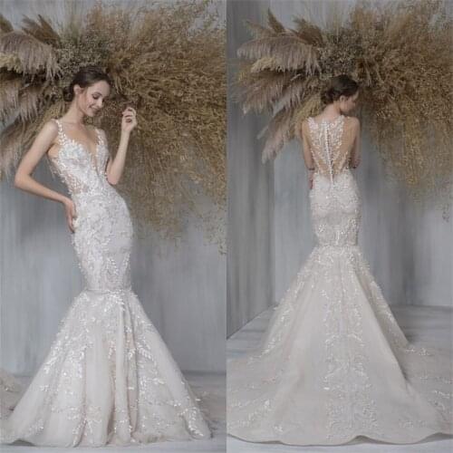 2021 Fashion Wedding Dresses Elegant V Neck Lace Applique Bridal Gowns Custom Made Button Back Sweep Train Mermaid Wedding Dress