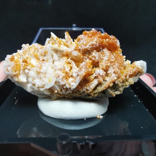 Fine natural vanadium lead ore white flower barite specimen mineral crystal rock ore mark original stone ornament