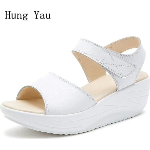 Women Sandals Flats Shoes 2019 Summer Leather Breathable Wedges Fashion Platform Hook & Loop Peep Toe Female Slides Ladies
