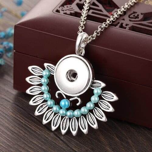 New Snap Jewelry Vintage Beaded Flower Snap Button Necklace for women fit 18mm Snap Buttons Statement Necklace Women Jewelry