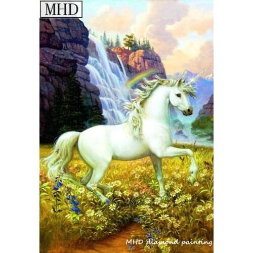 New 5d diy diamond painting cross stitch kit unicorn landscape 3D diamond mosaic animal full round drill home decoration gift