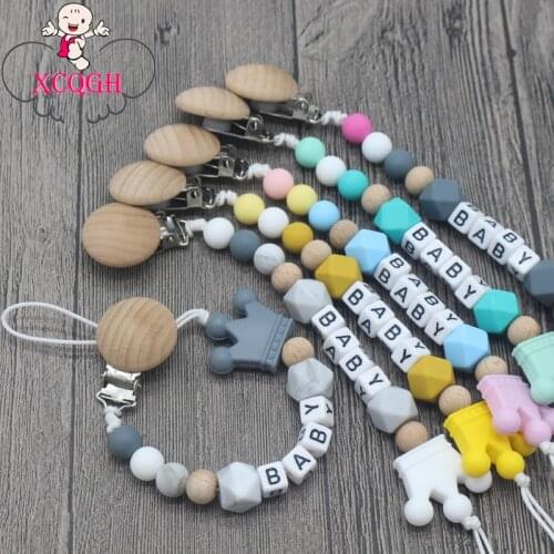 XCQGH DIY Silicone Beads Personalised Name Baby Pacifier Holder Clips Pacifier Chain with Beech Wooden Clip for Baby Feeding