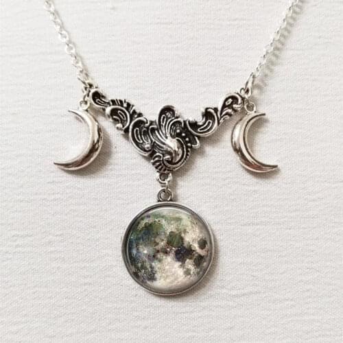 Fashion Triple Moon Goddess Witchcraft Symbolic Crescent Crystal Glass Pendant Necklace Handmade Ladies Jewelry Gift