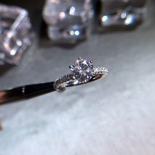 Solid 18K White Gold Au750 1Ct 6.5mm Round Cut Moissanites 6 Prong Ring Engagment Solarite Ring For Women