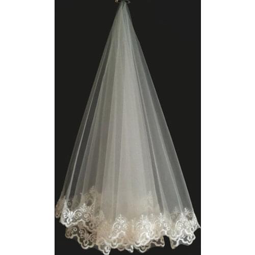 Popular White Ivory One Layer Bridal Veils with Lace Applliques Edge Short Bridal Veil Wedding Accessories in Stock