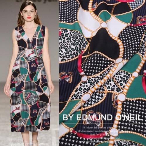 Customized 16 Mm digital printing silk crepe de chine fabric High-level custom mulberry silk shirt dress fashion sewing fabric