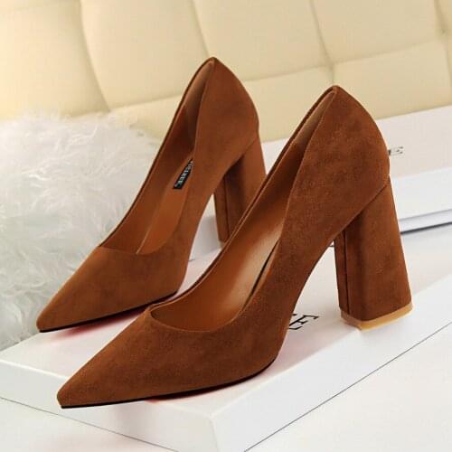 Woman High Heels Classic Thick heel 8.5CM Wedding Shoes Ladies Red Pointed Shoes Platform Pumps plus size
