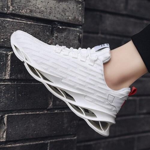 Mens Lightweight Sneakers Sports Shoes Breathable Men Sneakers Summer Trainers Zapatillas Hip Hop Beige Footwear In