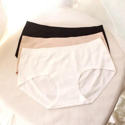 2018 Ms hot style triangle underwear sexy hip circumference non-trace women